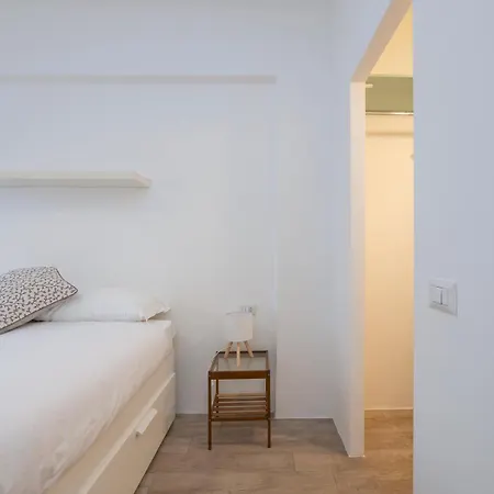 Appartement I-host - Montemartini 4 *
