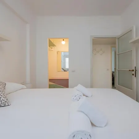 Appartement I-host - Montemartini 4 *